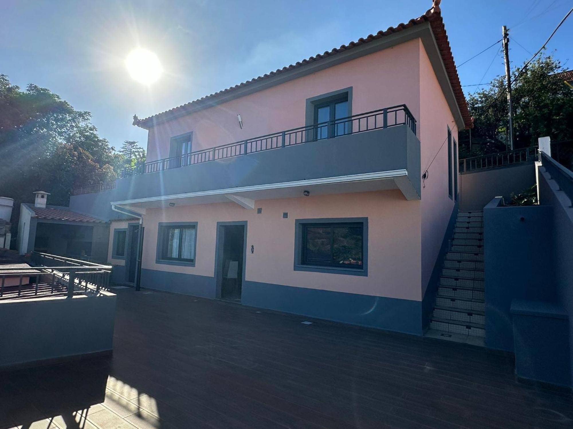 Casa Rodrigues Holiday home *